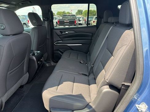 Used 2024 Chevrolet Traverse LS FWD image 29
