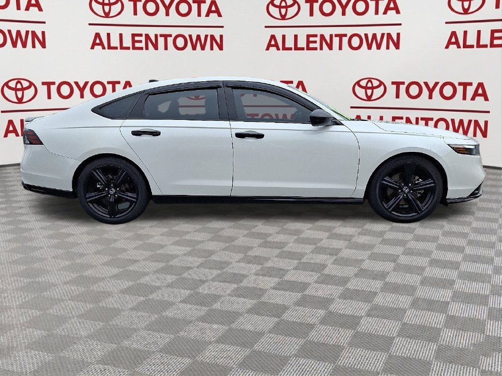 Used 2025 Honda Accord Sport image 8