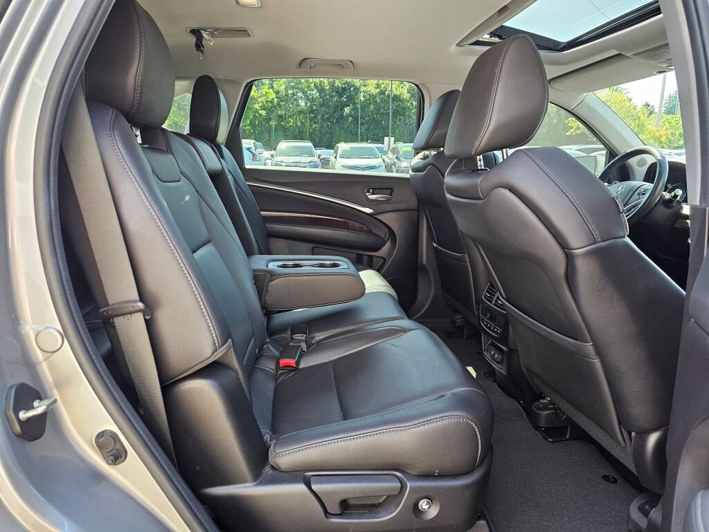 Used 2020 Acura MDX w/ Technology Package AWD/4WD image 11