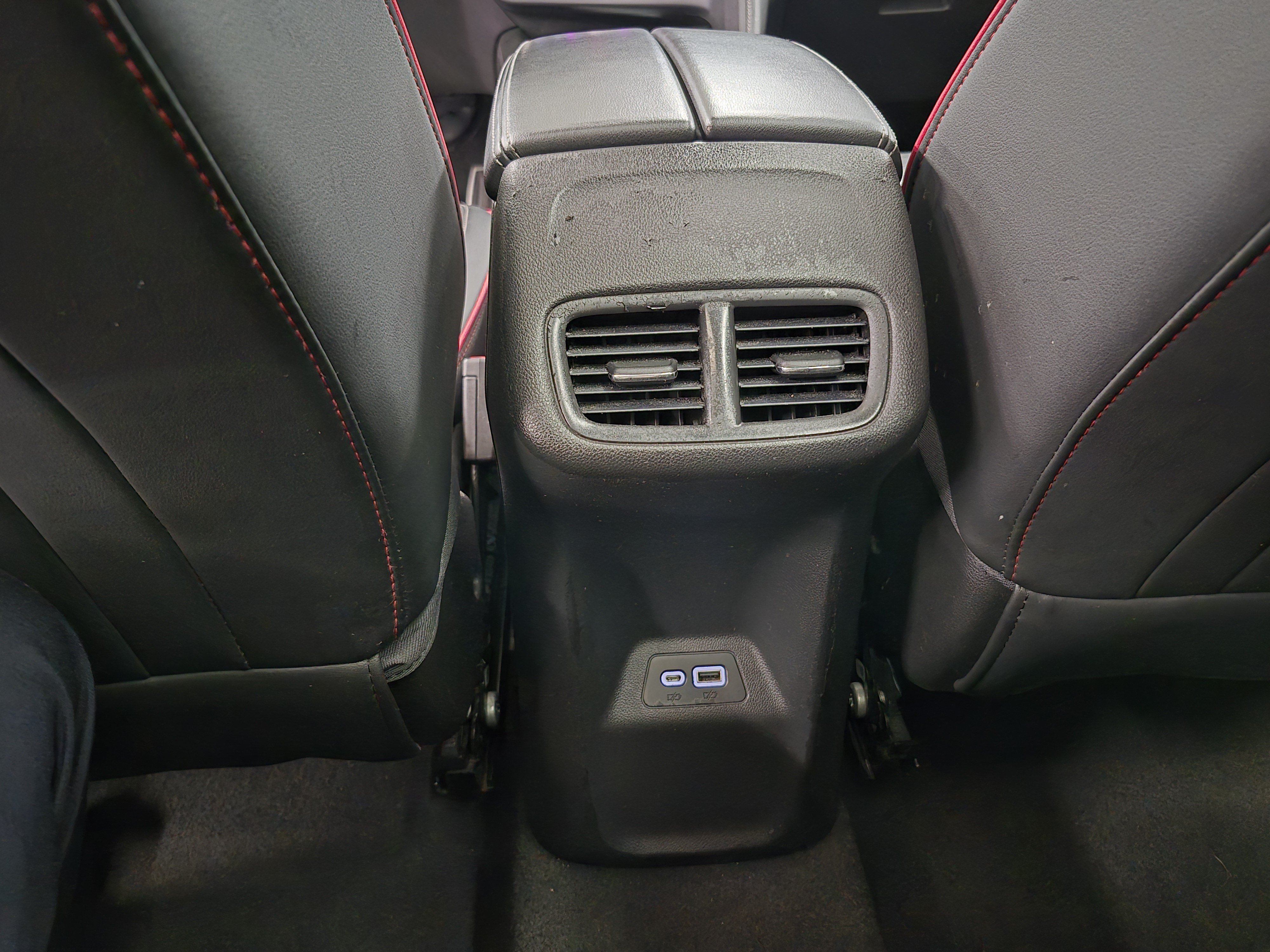 Used 2023 Buick Envision Essence w/ Sport Touring Package FWD image 19