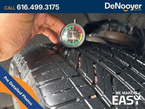 Used 2019 Chevrolet Silverado 1500 RST AWD/4WD image 8