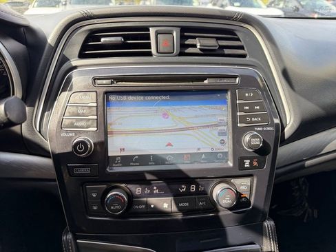 Used 2018 Nissan Maxima 3.5 SV image 17