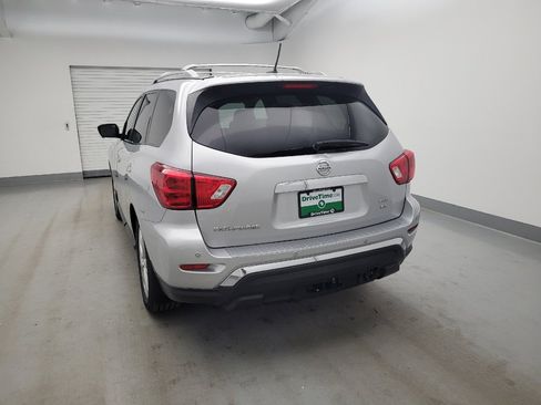 Used 2018 Nissan Pathfinder SL w/ SL Premium Package AWD/4WD image 6