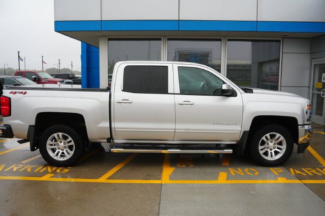 Used 2018 Chevrolet Silverado 1500 LT w/ All Star Edition AWD/4WD image 30