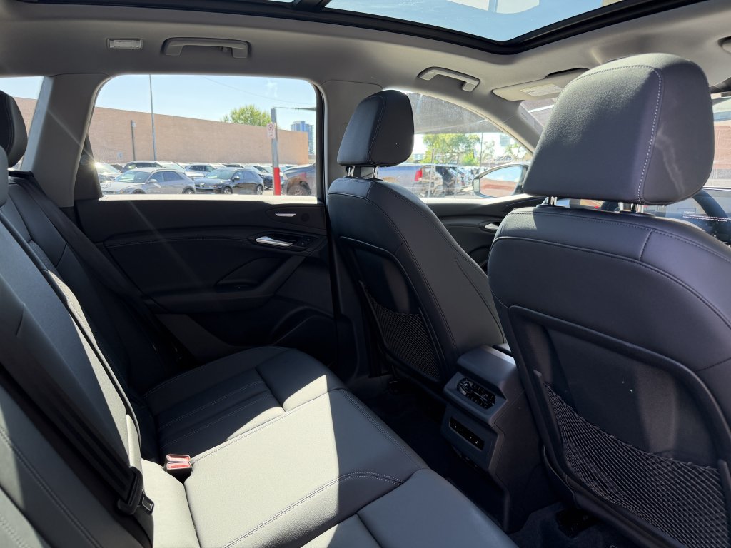 Used 2025 Audi Q6 e-tron Premium Plus w/ Premium Plus RWD image 40
