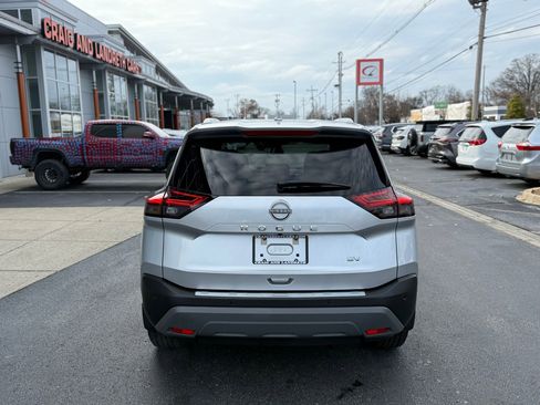 Used 2023 Nissan Rogue SV w/ SV Premium B Package image 7