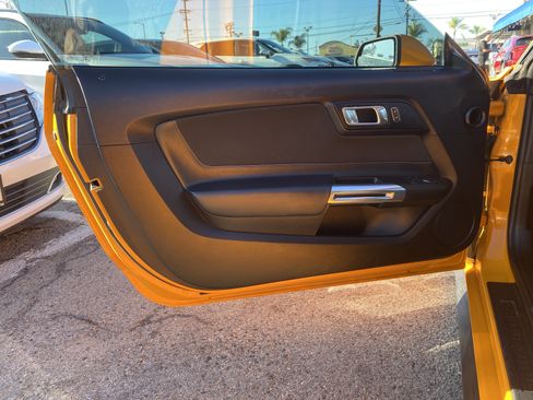 Used 2019 Ford Mustang Coupe w/ Ecoboost Performance Package image 16