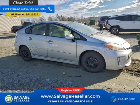 Used 2014 Toyota Prius Three image 5