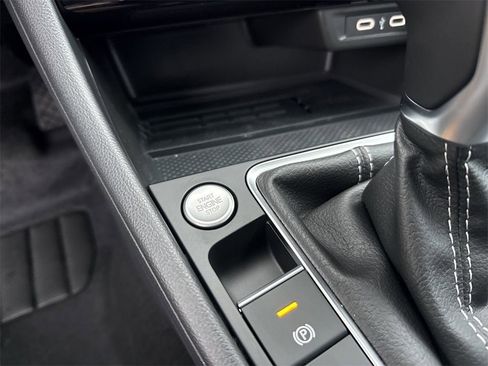 New 2026 Volkswagen Jetta SE image 30