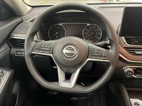 New 2025 Nissan Altima 2.5 SV w/ SV Special Edition Package image 10