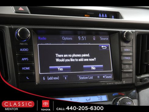 Used 2018 Toyota RAV4 Limited AWD/4WD image 11