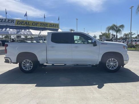 Used 2025 Chevrolet Silverado 1500 LT image 9