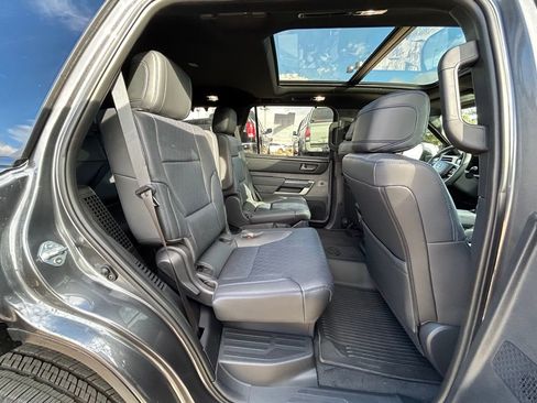 Used 2026 Toyota Sequoia Platinum AWD/4WD image 30