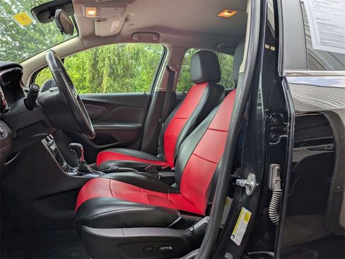 Certified 2022 Buick Encore Preferred w/ Safety Package image 12