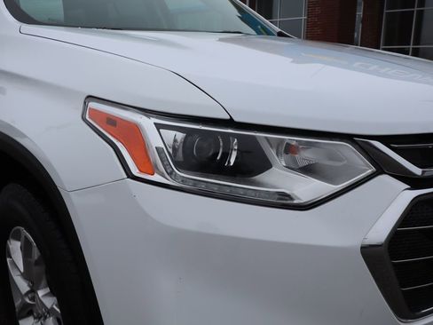 Used 2020 Chevrolet Traverse LT image 5