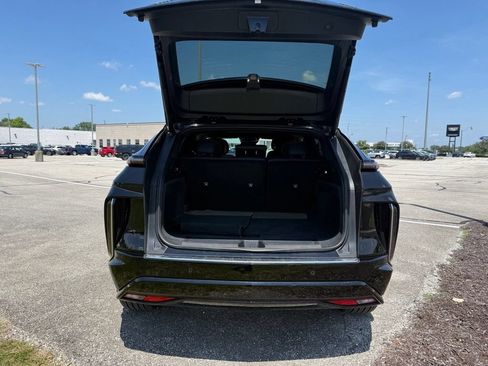Certified 2024 Cadillac Lyriq Luxury AWD/4WD image 13
