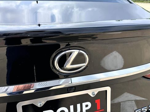 Used 2023 Lexus ES 350 Ultra Luxury w/ Accessory Package (Z2) FWD image 31