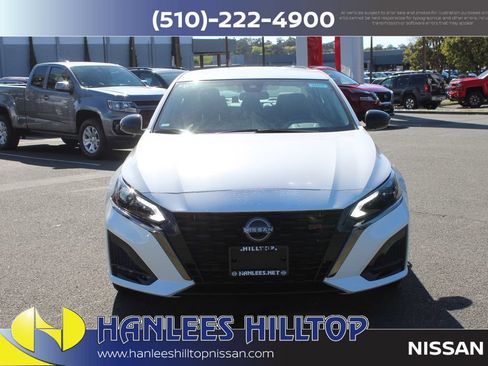 New 2025 Nissan Altima 2.5 SR FWD image 4