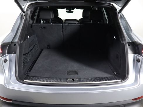 Used 2019 Porsche Cayenne E-Hybrid AWD/4WD image 16