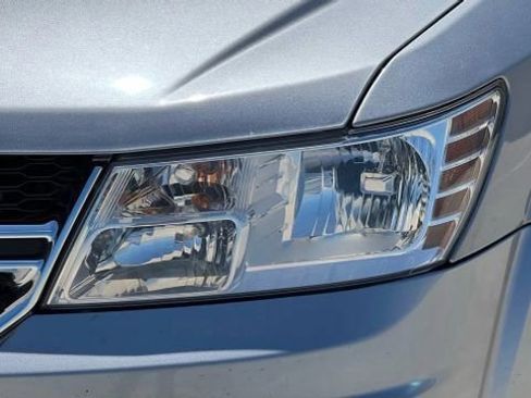 Used 2017 Dodge Journey SE w/ Flexible Seating Group image 96