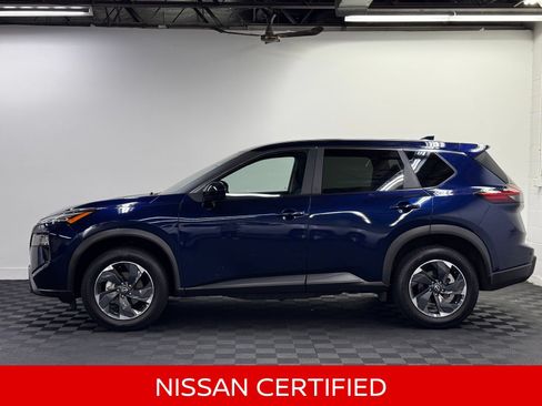 Certified 2025 Nissan Rogue SV AWD/4WD image 4