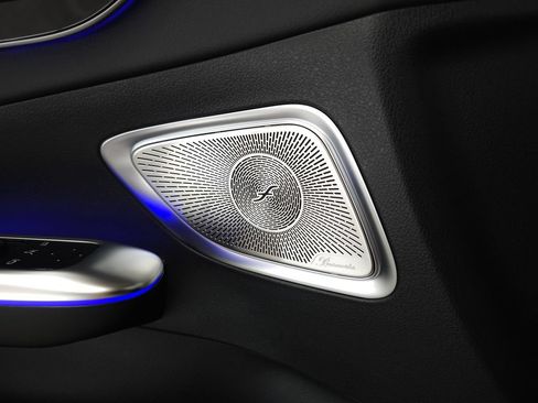 Certified 2026 Mercedes-Benz C 300 4MATIC Sedan image 7
