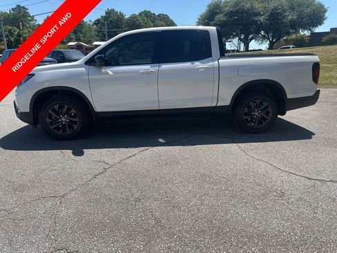 Used 2023 Honda Ridgeline Sport image 4