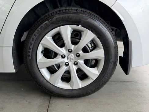 Used 2026 Toyota Corolla LE FWD image 15