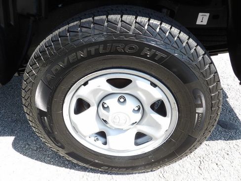 Used 2021 Toyota Tacoma SR RWD image 47