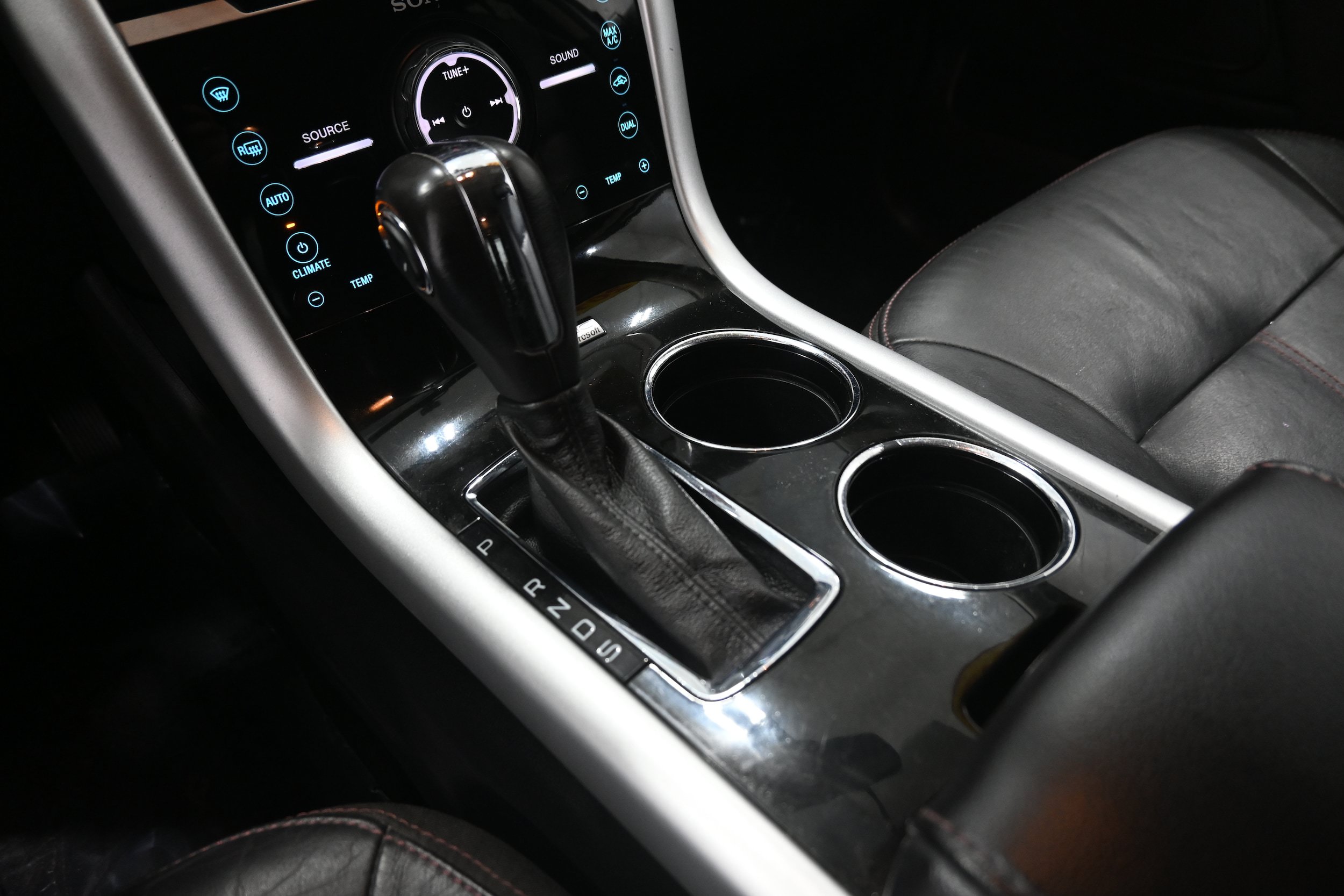 Used 2013 Ford Edge Limited FWD image 12