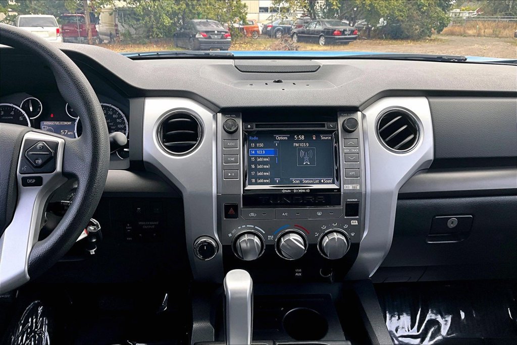 Used 2017 Toyota Tundra SR5 w/ SR5 Upgrade Package AWD/4WD image 8
