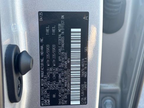 Used 2025 Toyota Highlander XSE AWD/4WD image 28