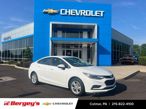 Certified 2018 Chevrolet Cruze LT w/ Convenience Package FWD image 1