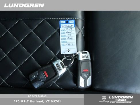 Used 2019 Audi S4 Prestige w/ Prestige Package image 33