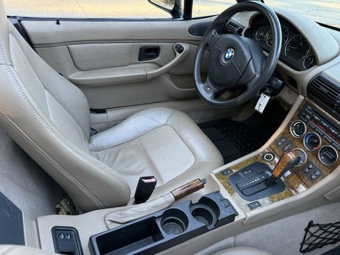 Used 2000 BMW Z3 2.5i RWD image 20