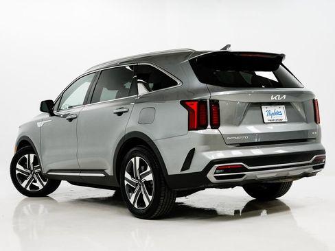 Certified 2023 Kia Sorento EX w/ Panoramic Sunroof Package image 30