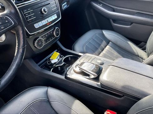 Used 2017 Mercedes-Benz GLS 450 4MATIC image 16