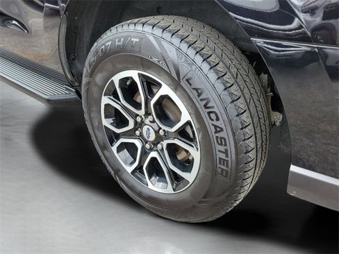 Used 2024 Ford Expedition Max XLT image 35