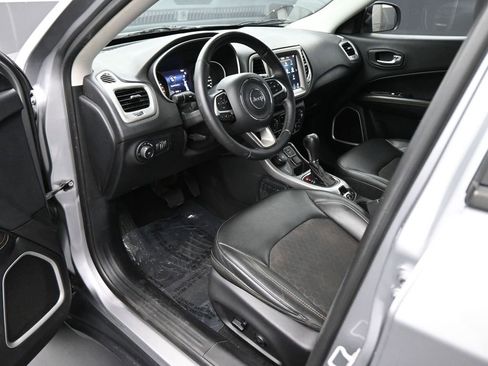 Used 2018 Jeep Compass Latitude w/ Popular Equipment Group image 2