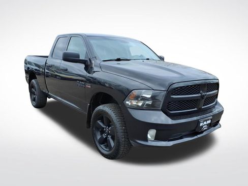 Used 2016 RAM 1500 Express w/ Black Ram 1500 Express Group AWD/4WD image 9