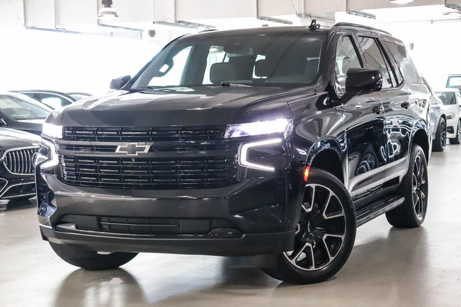 Used 2023 Chevrolet Tahoe RST w/ Luxury Package RWD image 1