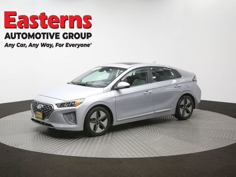 Used 2022 Hyundai Ioniq SEL FWD image 56
