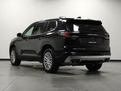 Used 2026 GMC Acadia Denali w/ LPO, Floor Liner Package AWD/4WD image 6