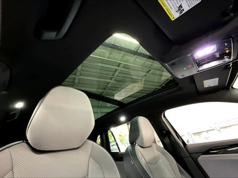 New 2026 Volkswagen Tiguan SE R-Line image 29