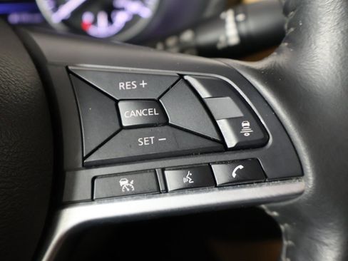 Used 2023 Nissan Sentra SV w/ SV Premium Package image 39