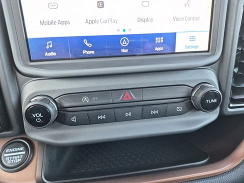 Used 2024 Ford Bronco Sport Outer Banks w/ Tech Package image 17