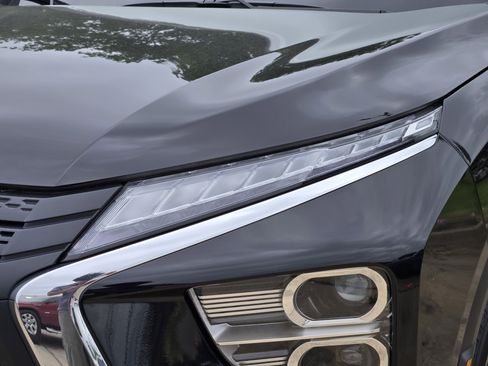 Used 2026 Mitsubishi Eclipse Cross Black Edition image 7