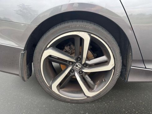 Used 2018 Honda Accord Sport image 7
