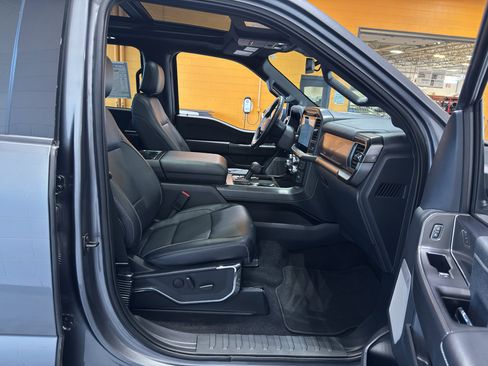 Used 2024 Ford F150 Lariat w/ Bed Utility Package AWD/4WD image 19
