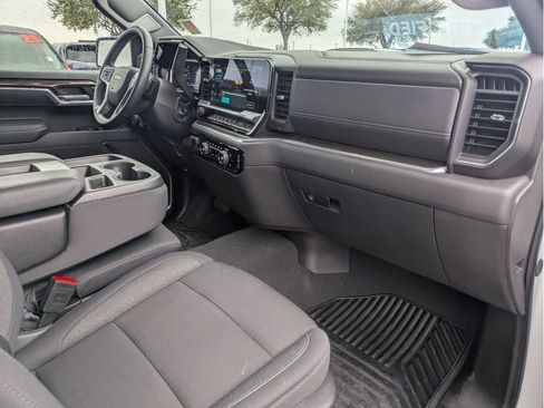 Certified 2025 Chevrolet Silverado 1500 LT w/ Safety Package image 27